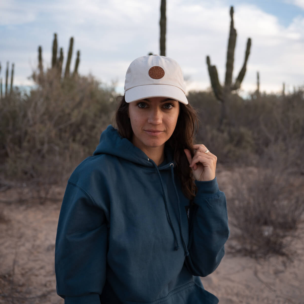 Bear Hug - Czapka | Sand [Dad Hat]