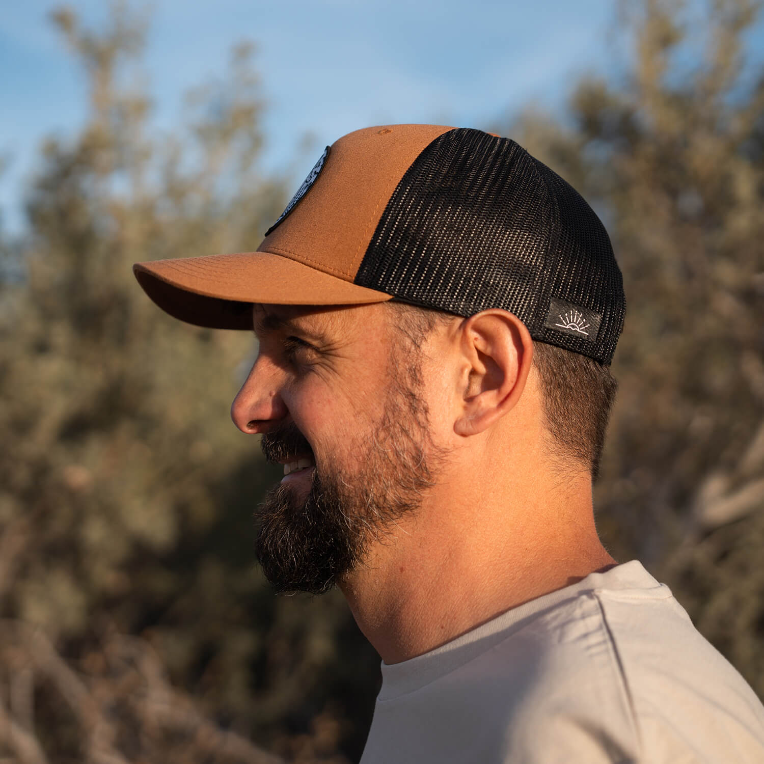 Bear Hug - Czapka | Carmel [Trucker]